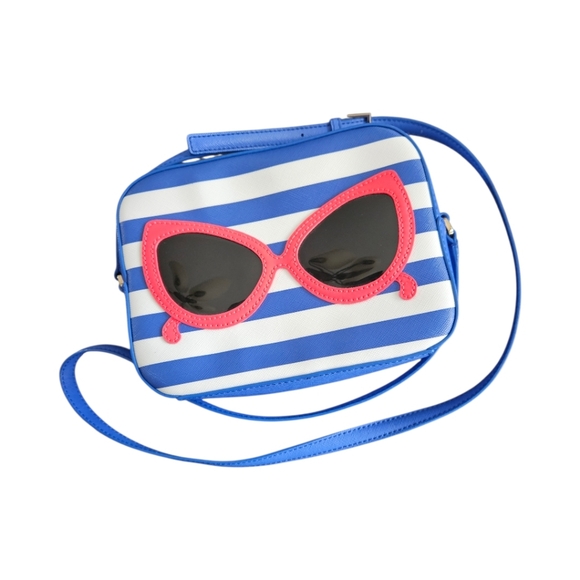 kate spade Handbags - Kate Spade Make a Splash Mindy Stripes & Sunglasses Crossbody